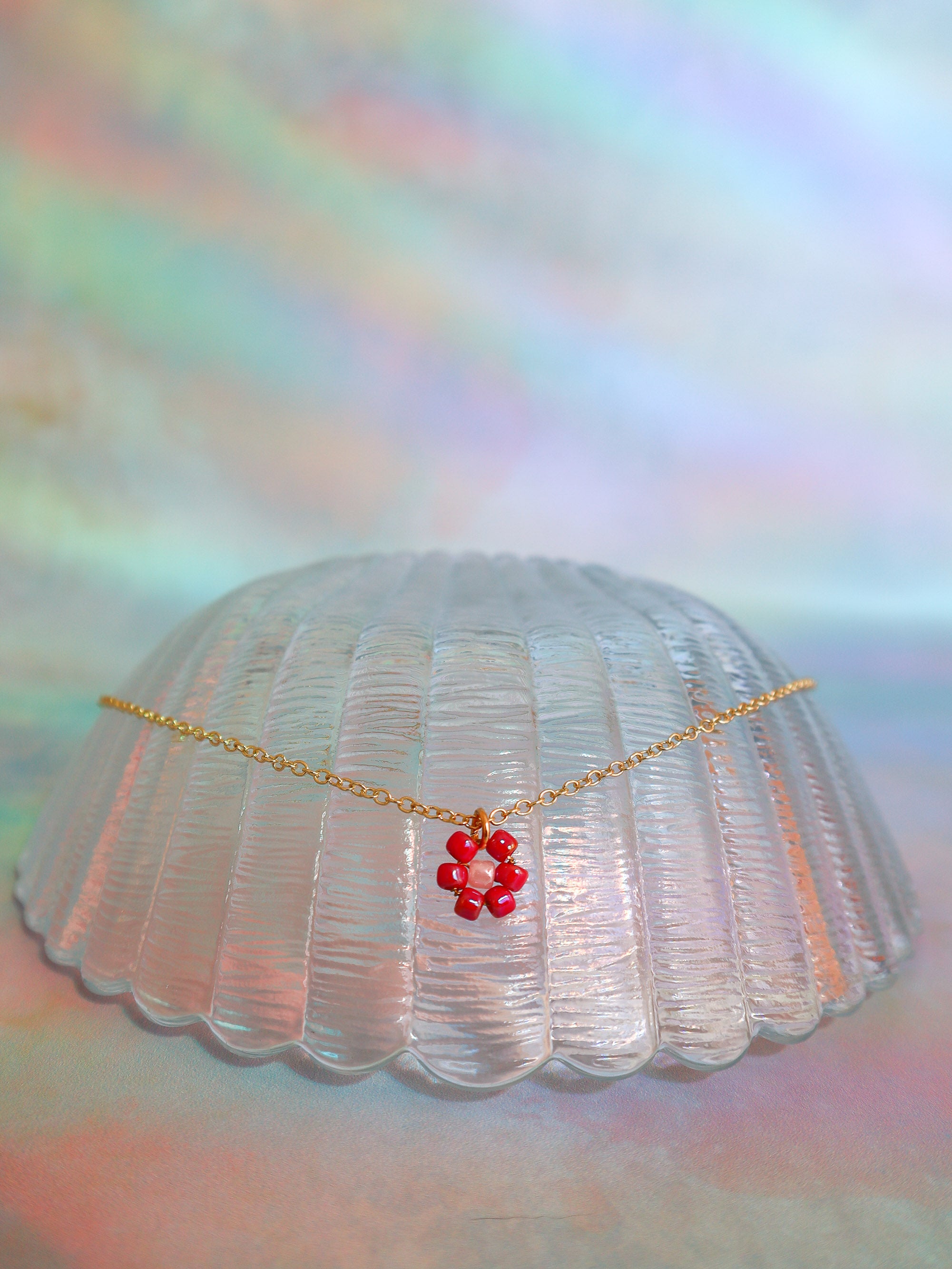 Delicate Flower Necklace - SHOP MRANZ